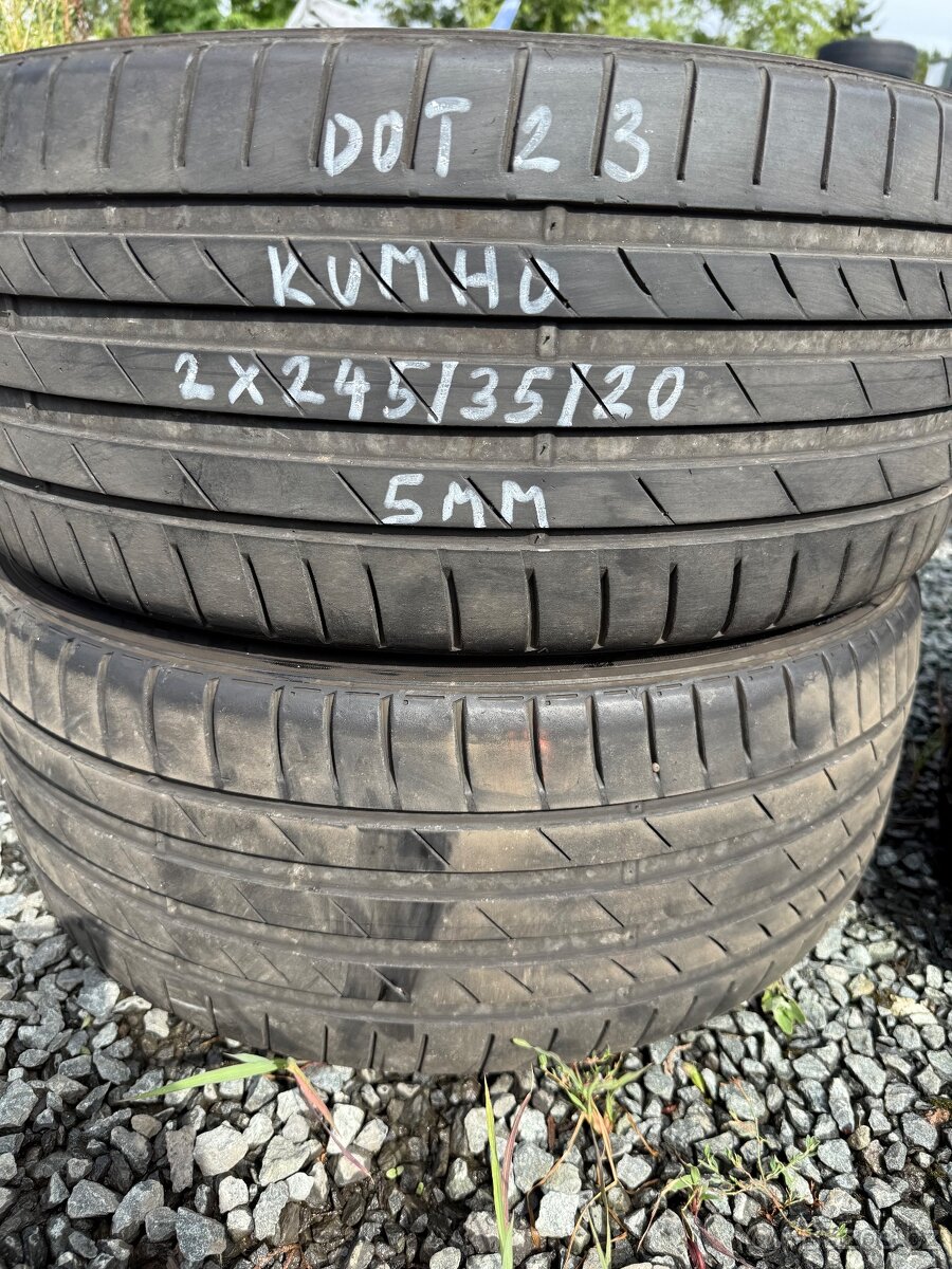 2 x letní pneu 245/35/20 CENA 2200,- za obě