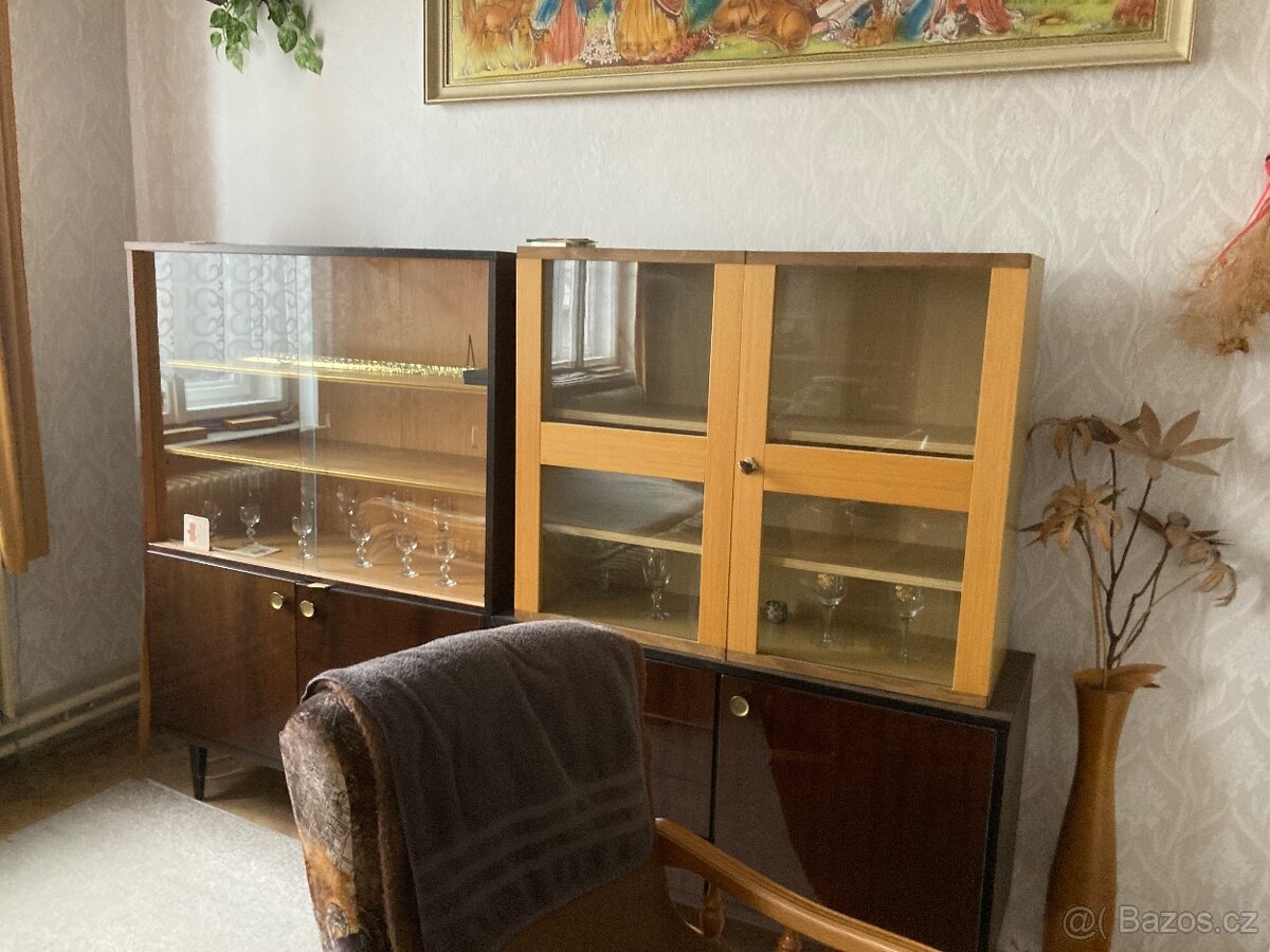 Skříňky retro, knihovna,