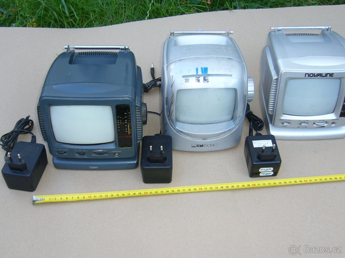 Mini TV s rádiem retro