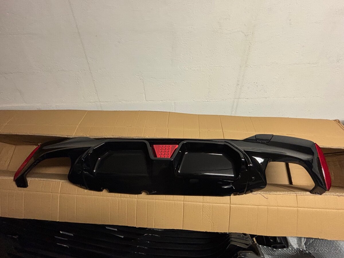 BMW G30-G38 Difuzor zadního nárazníku ABS