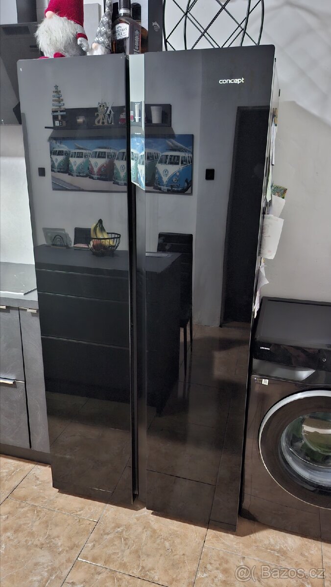 Americká lednice Concept LA7383BC