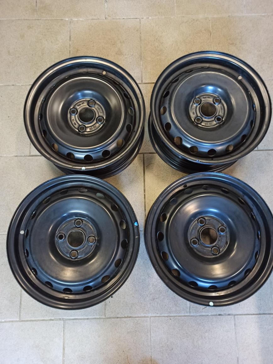 Plechové ráfky originál Hyundai 6Jx15 ET47