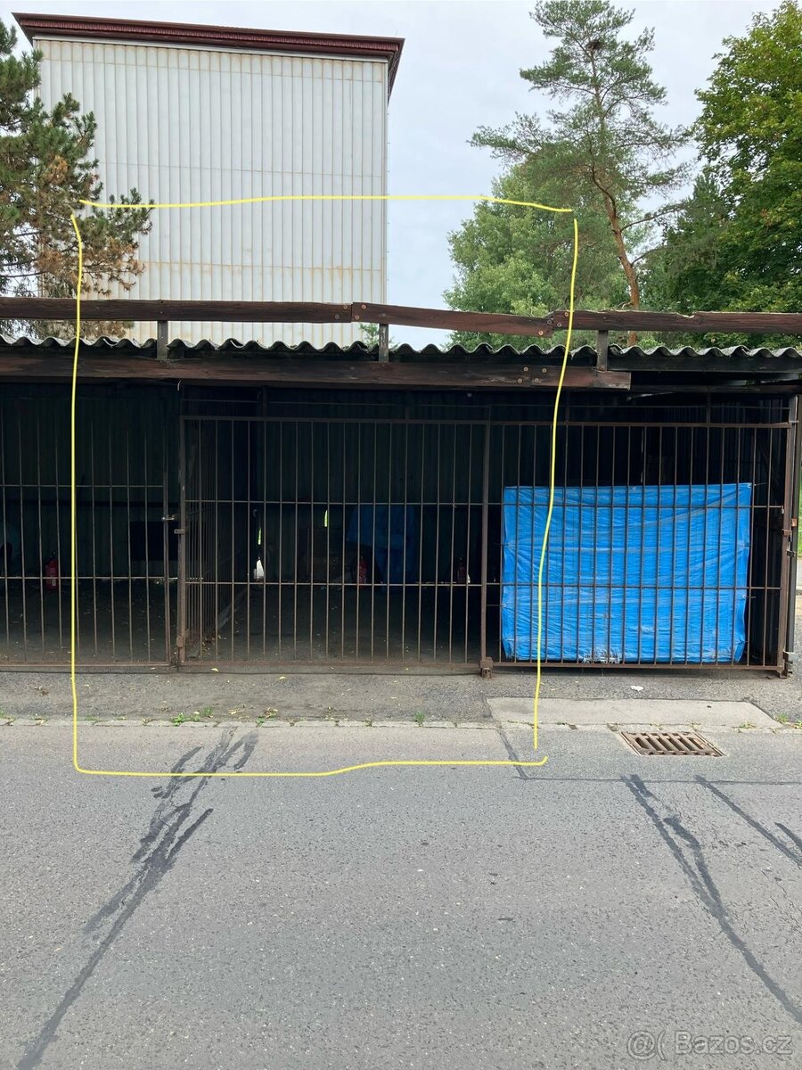 Pronajmu garážové stání Praha 4