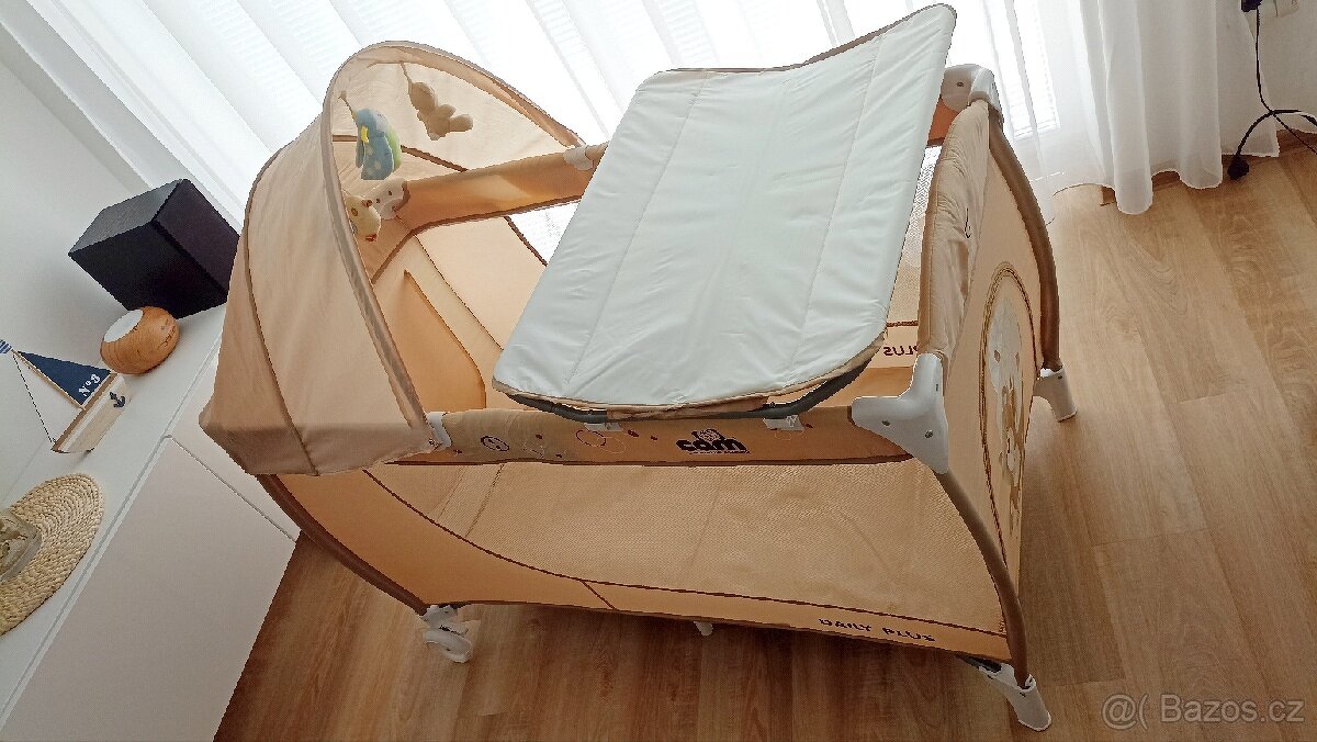 CAM Daily Plus cestovní postýlka