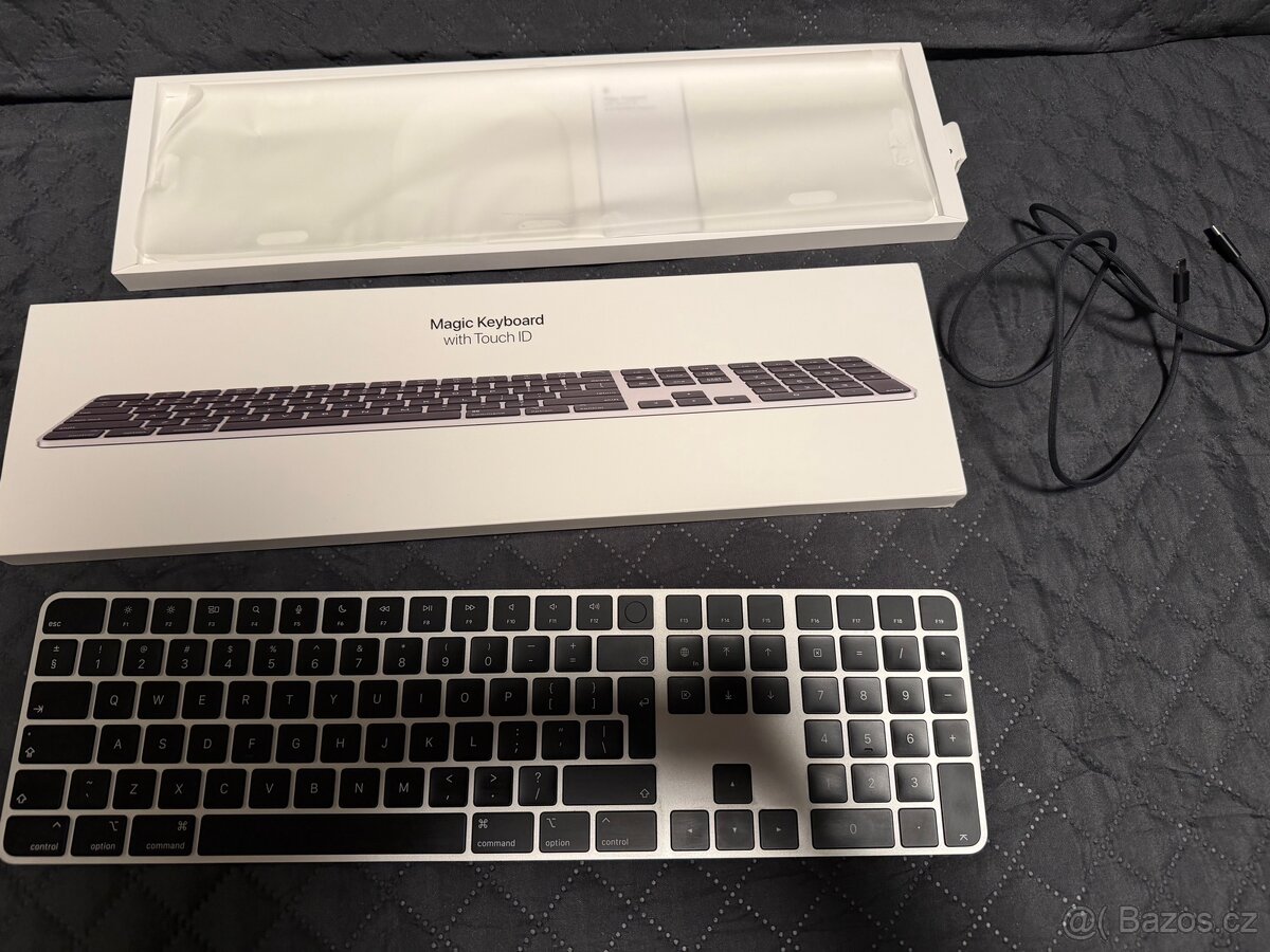 Apple Magic Keyboard s Touch ID Num, černá - EN Int.