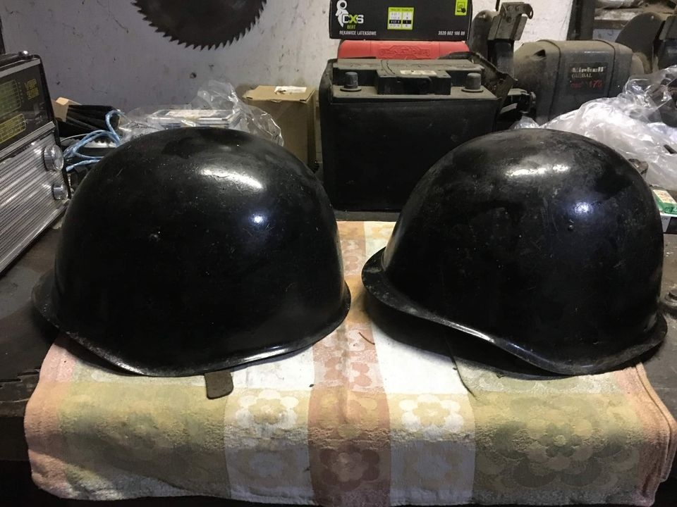 2x hasičská helma 50.-60. léta min. století