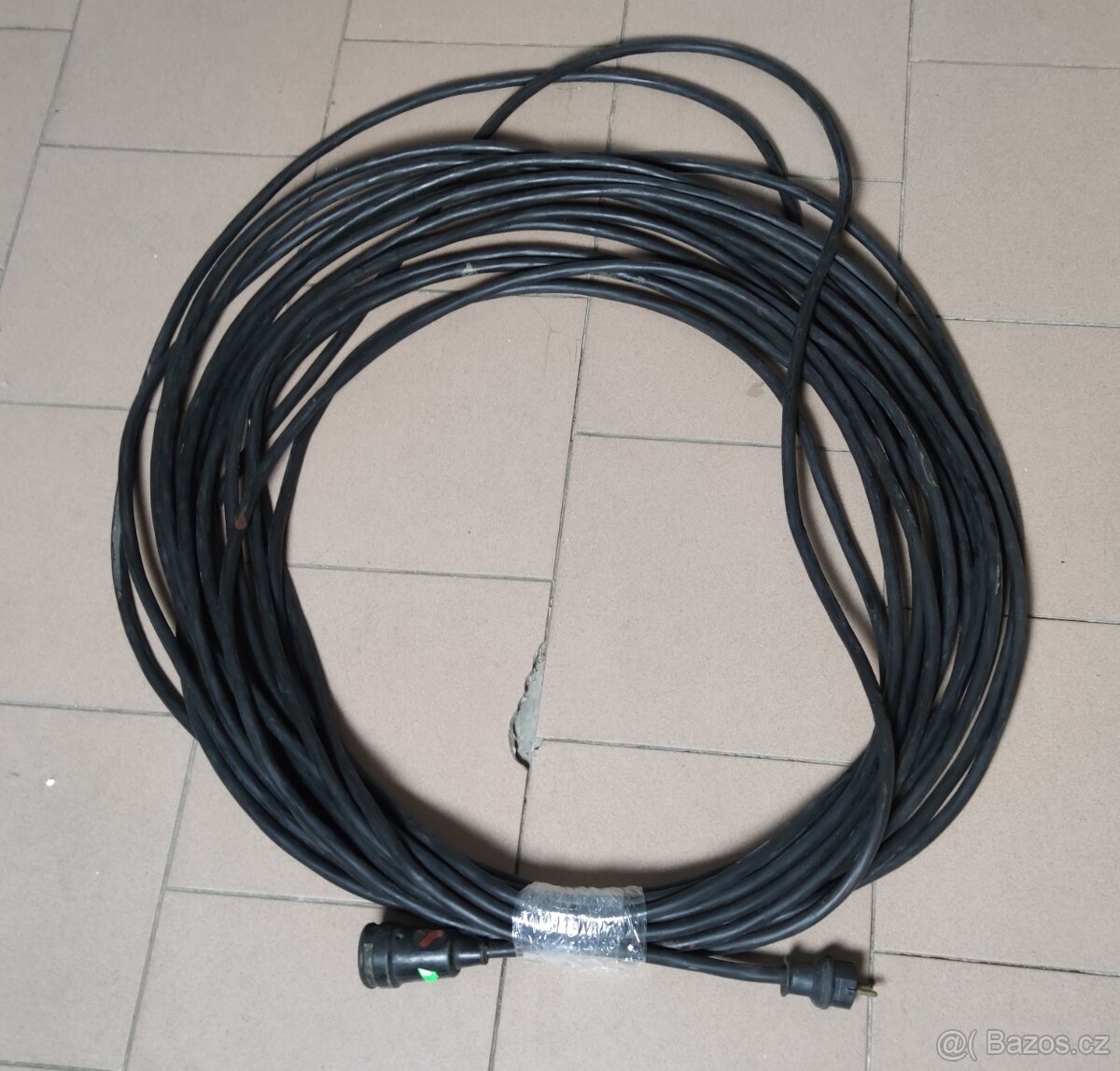 Ohebný kabel - prodlužka 220V  34m