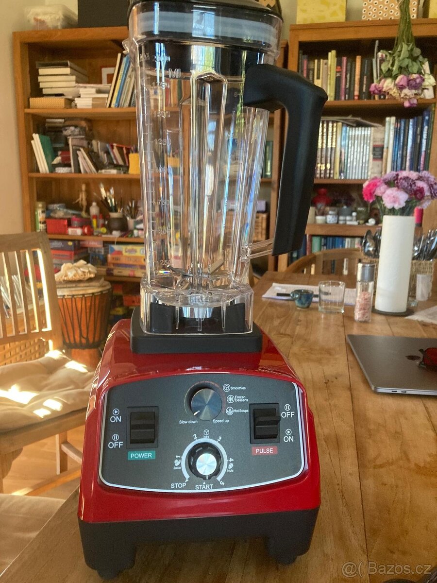 Mixér - smothie, mražené - 2200 W