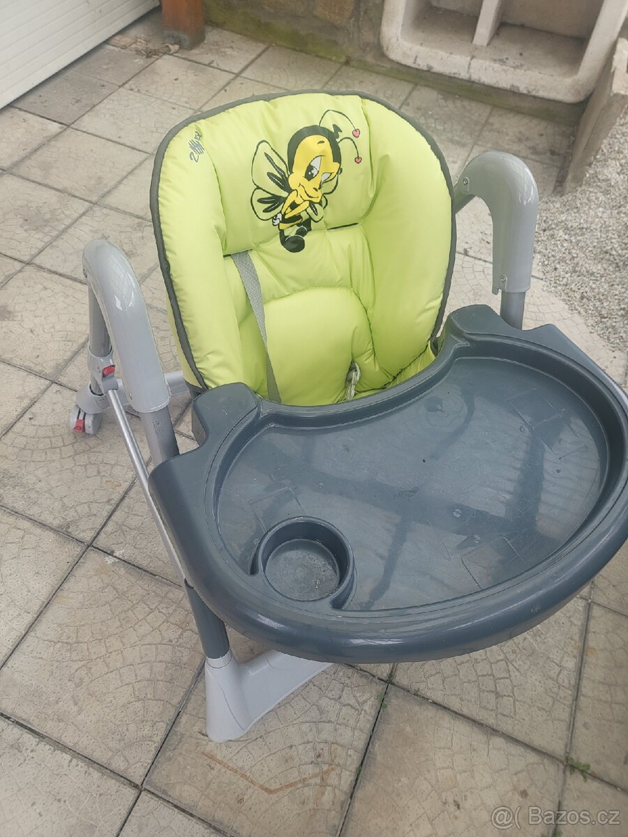 Dětská jídelní židlička