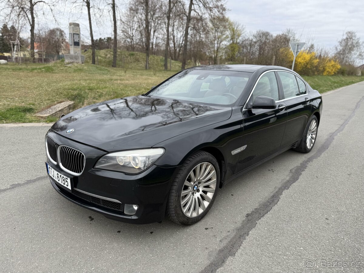 BMW F01 740d 225kw rv.2012 +Najeto 204TKM+
