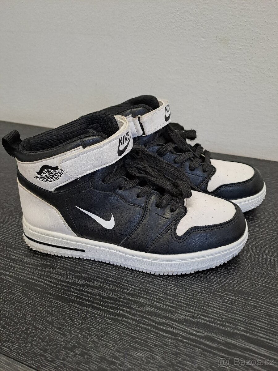 Tenisky NIKE Air Jordan vel.36