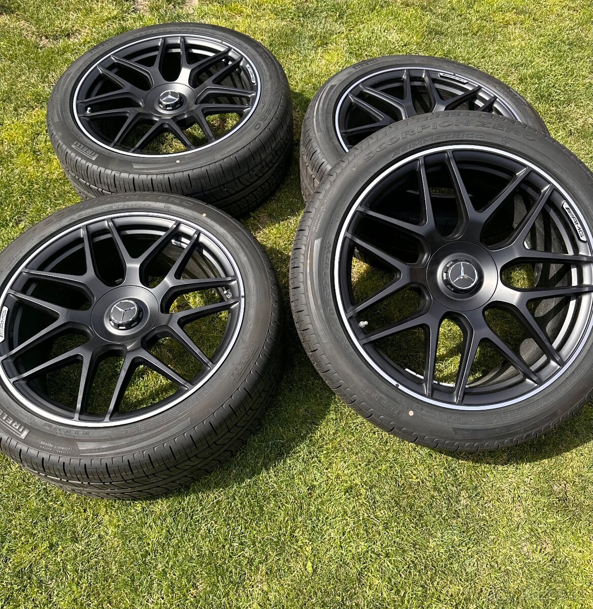 ORIG.MERCEDES G63 AMG R22 295/40/22.W463A r22 AMG
