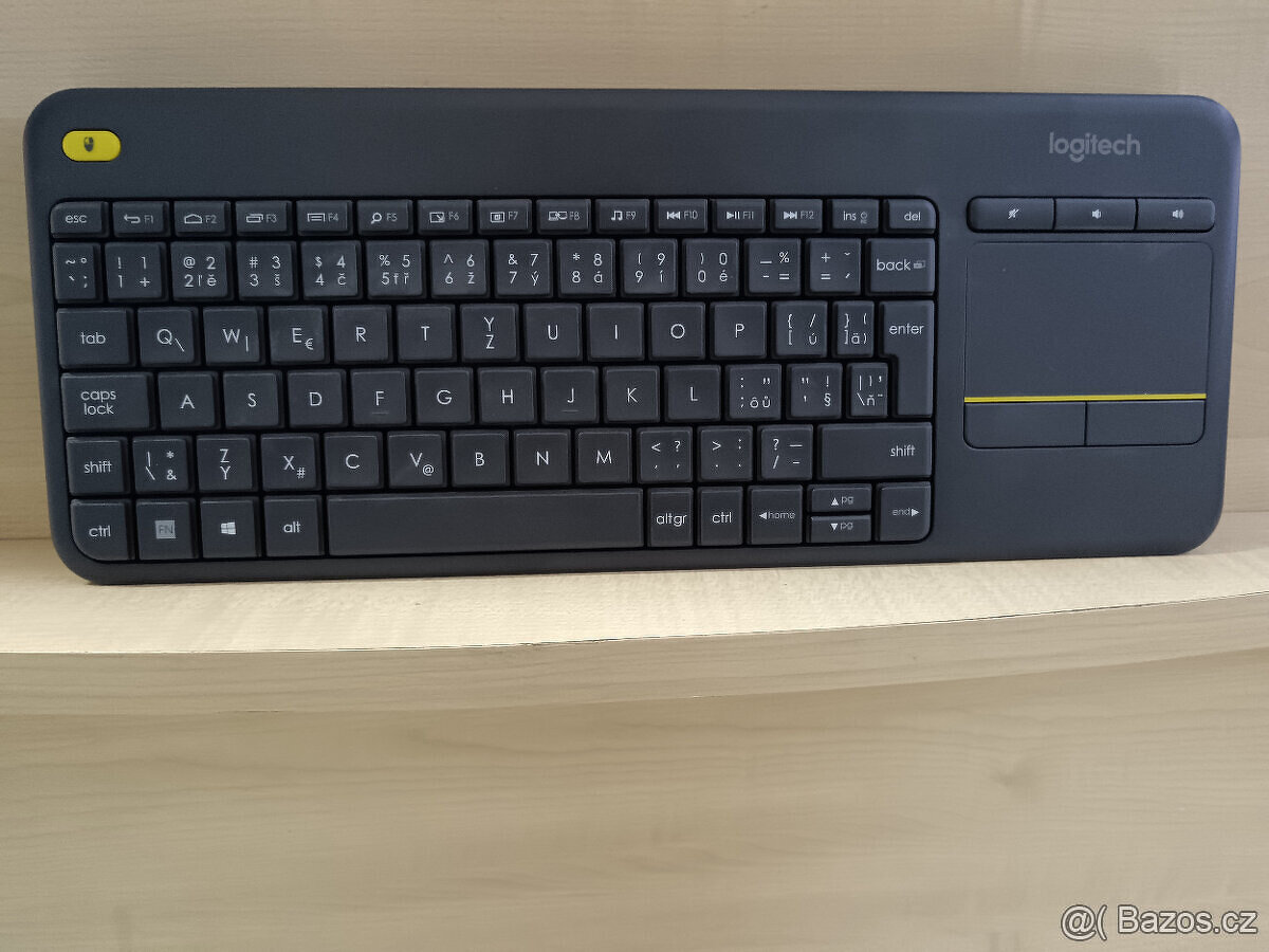 Bezdrátová klávesnice Logitech K400+ top stav