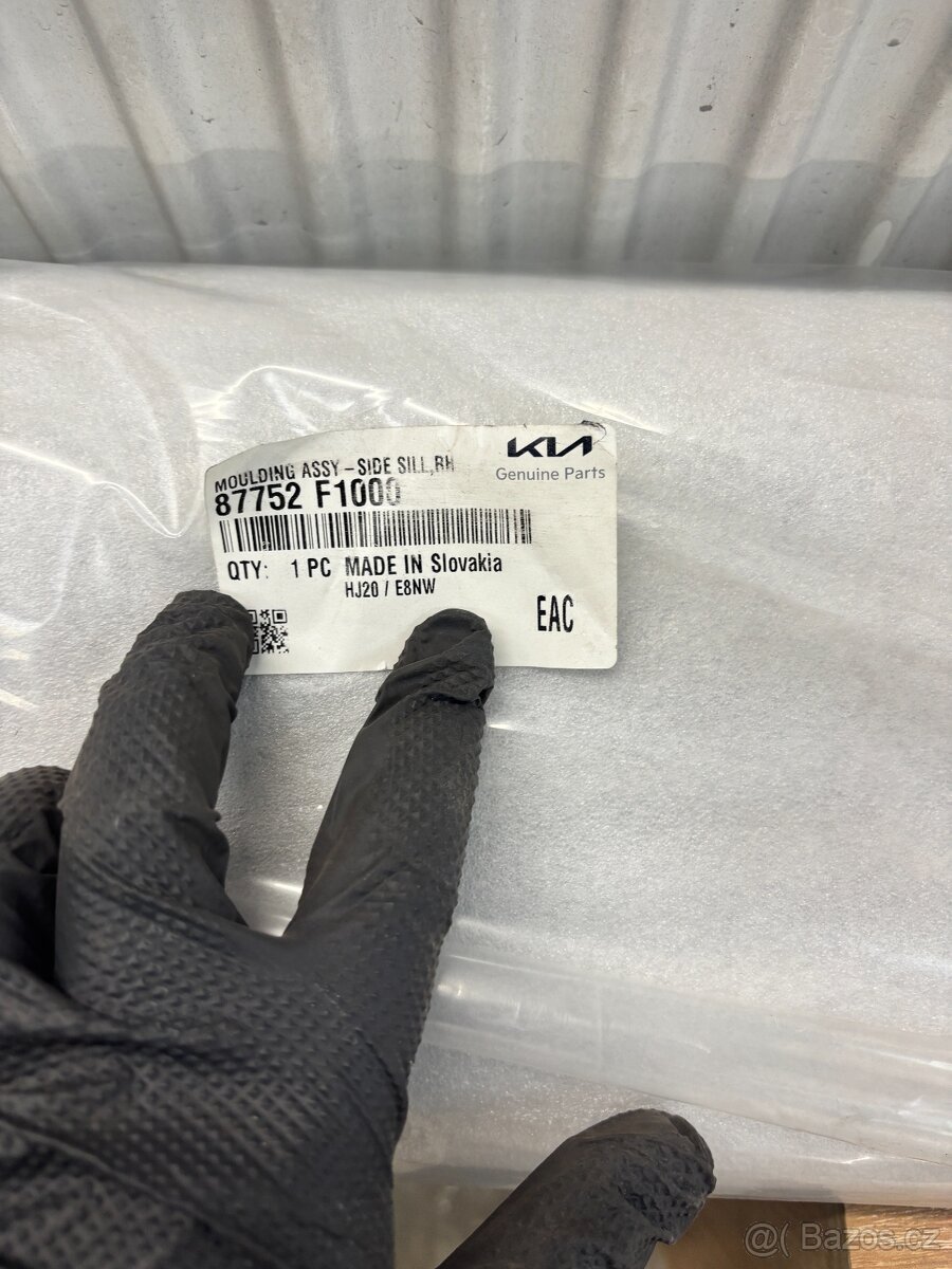 Plastový kryt prahu sportage 87752-F1000 87752F1000