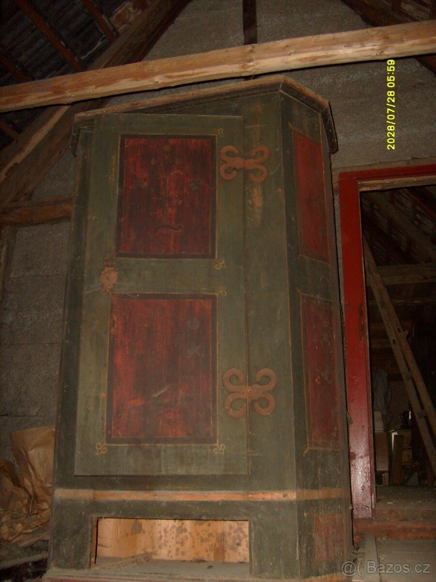 Skříň malovaná, starožitná 1848, původní stav.