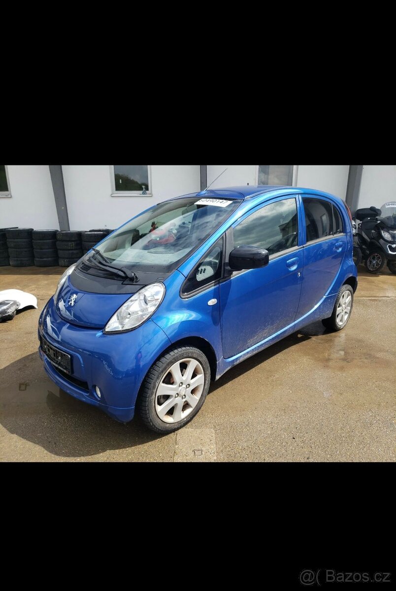 Peugeot i-on