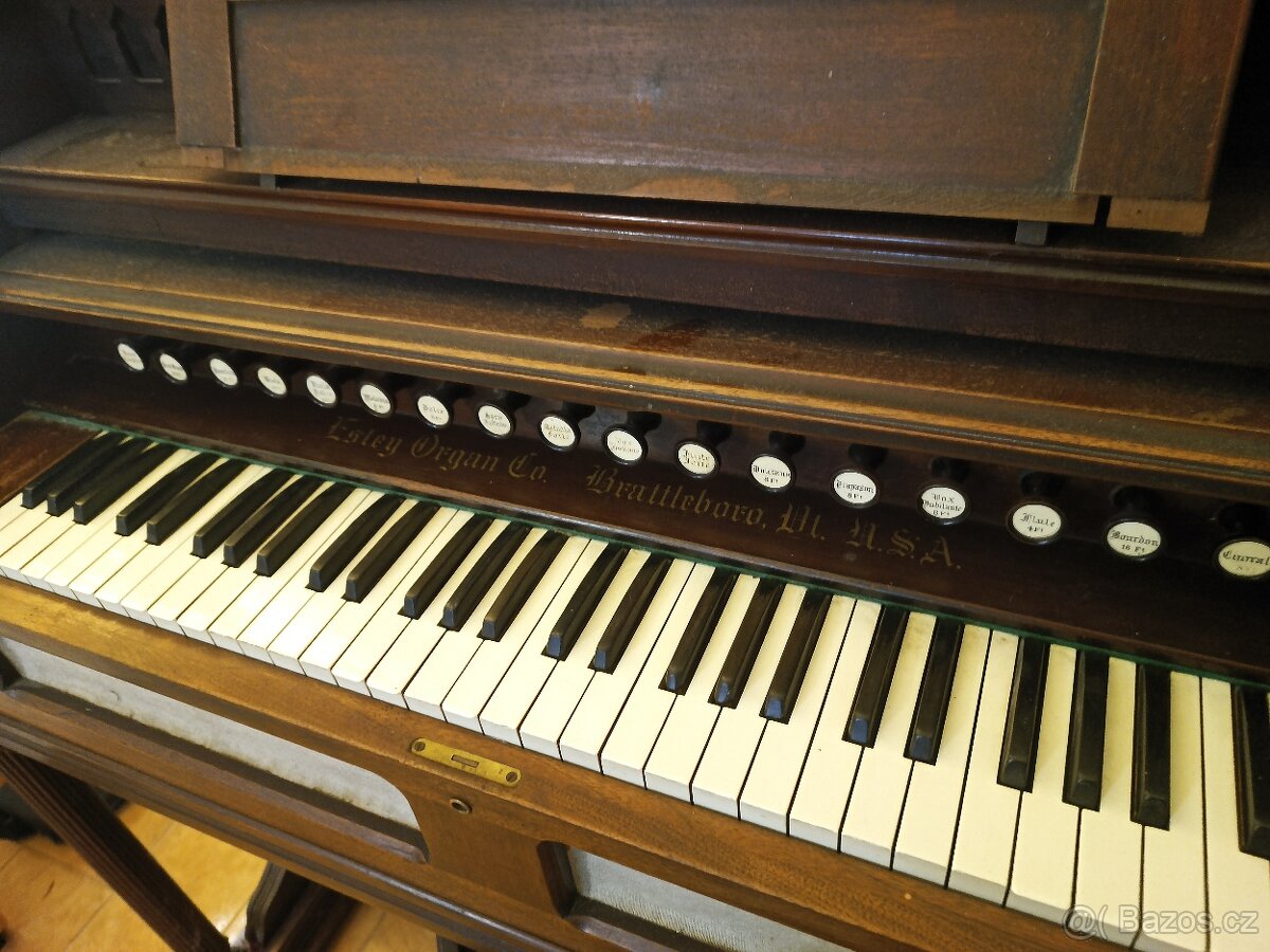 Harmonium made in USA