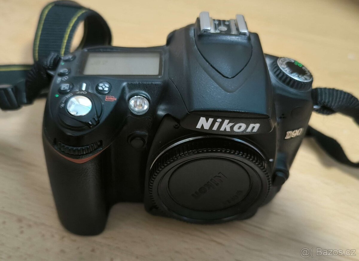 Nikon D90