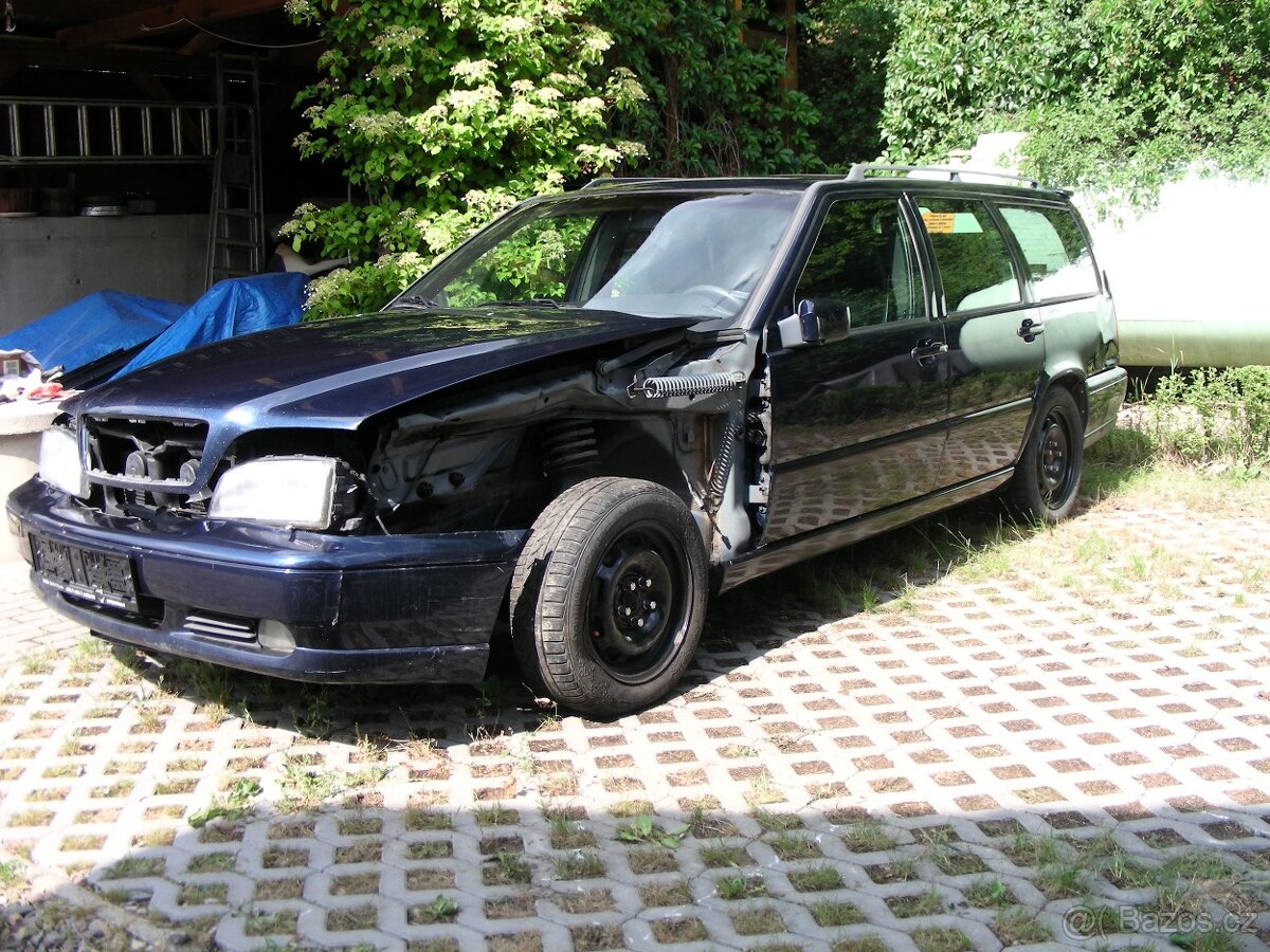 Náhradní díly VOLVO V70 I
