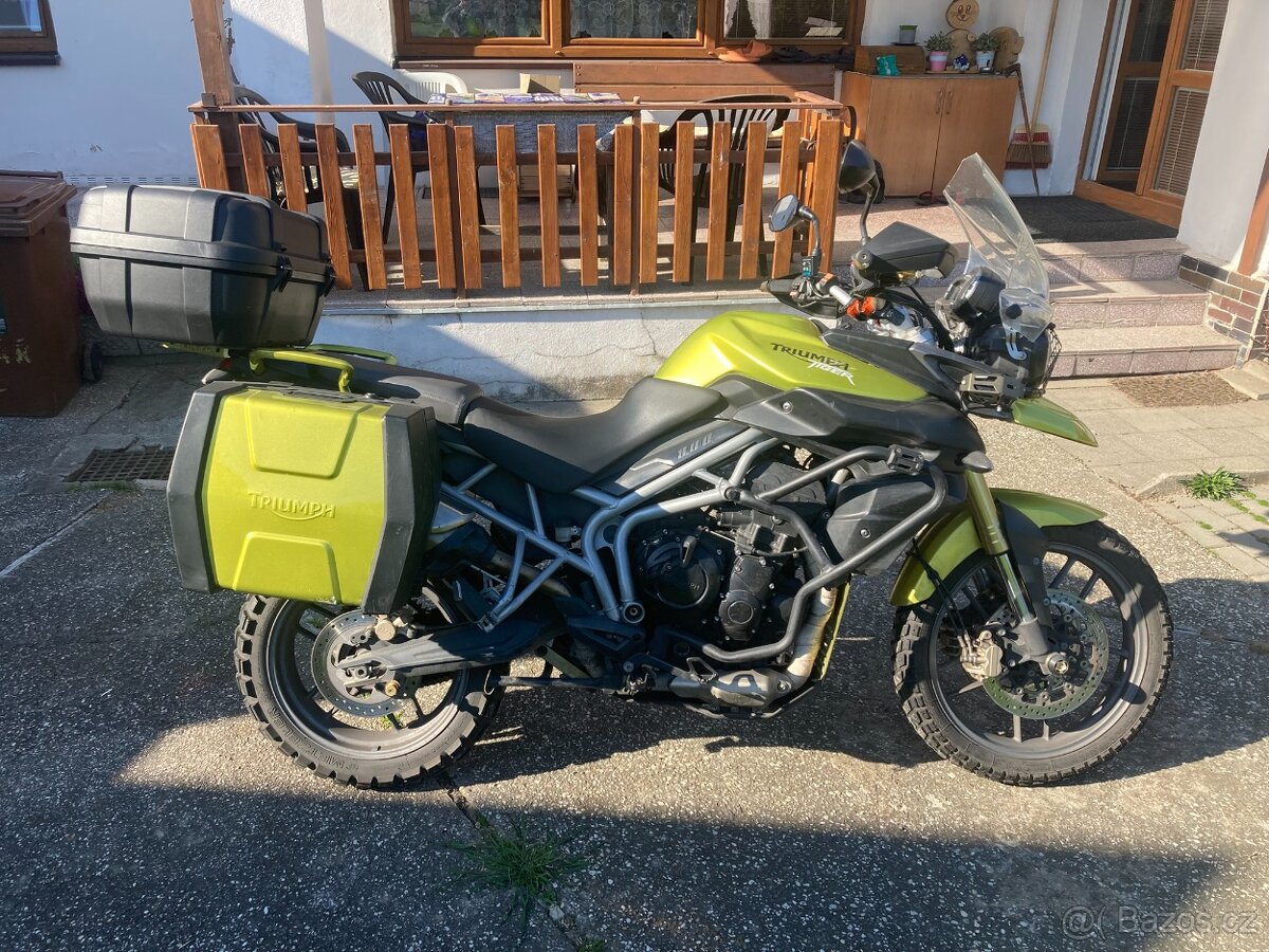 Triumph Tiger 800