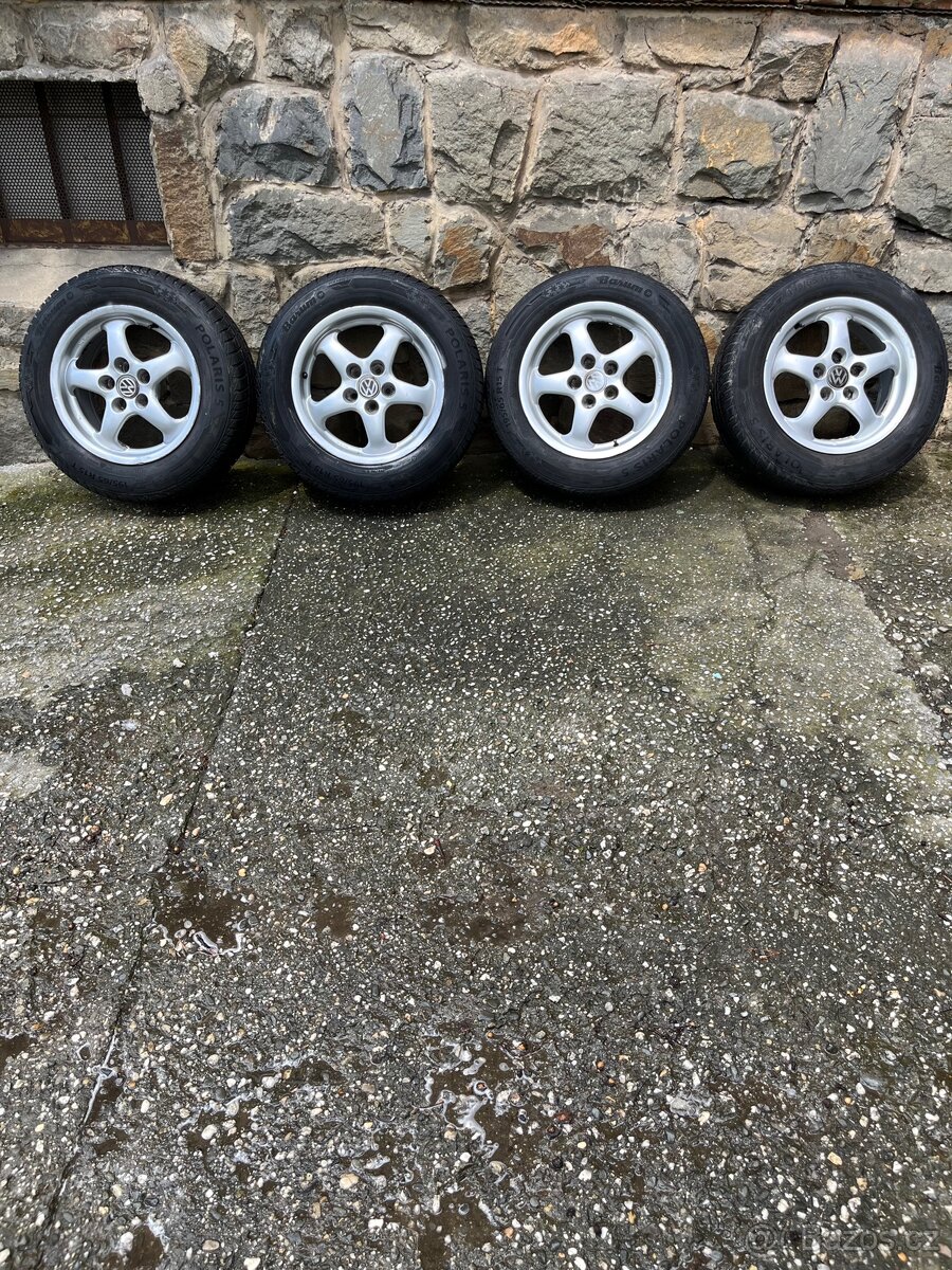Hliníková kola R15 ET38 5x100