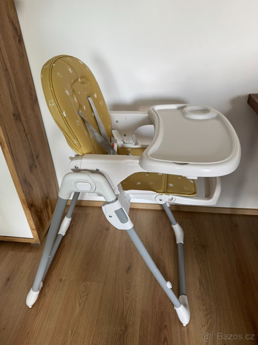 Petite Mars Židlička jídelní Gusto Complete Ochra Crowns