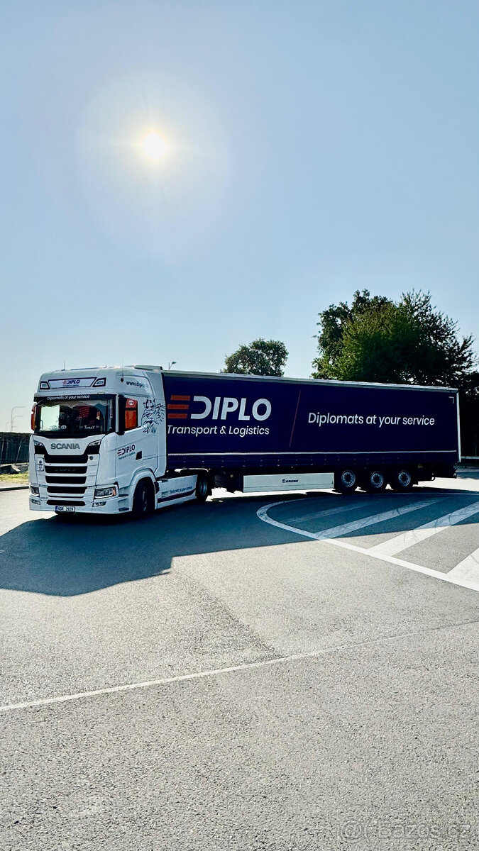 Řidič skupiny C+E – vnitro PLACHTA každý den DOMA