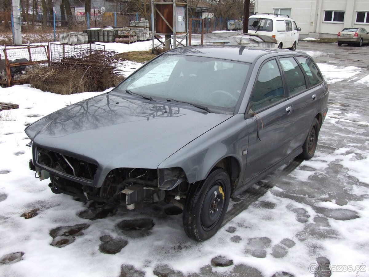 Díly + příslušenství Volvo V40 / S40 r.2001-2004