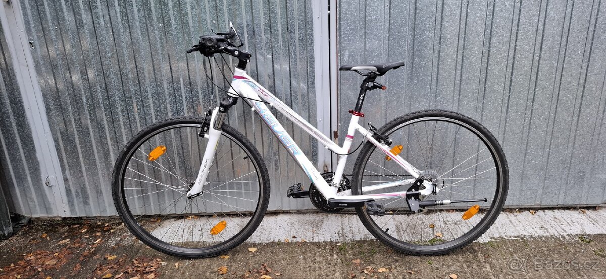 Dámské trekingové kolo 4ever Flame 16,5"