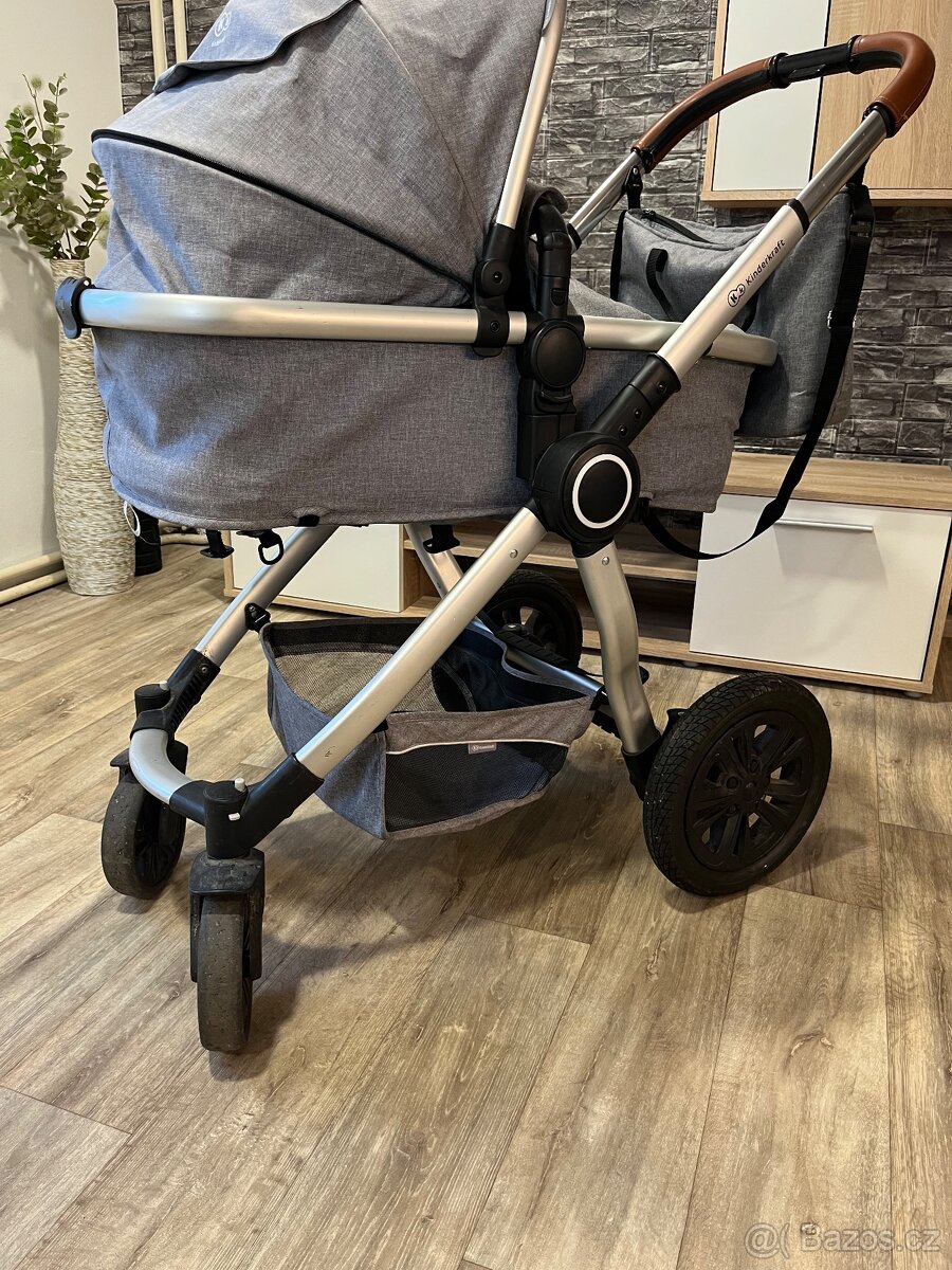 Kočárek Kinderkraft 2v1