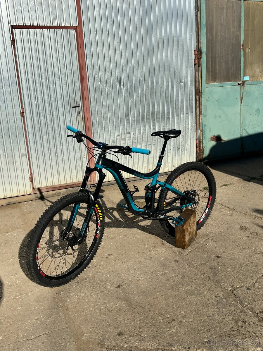 Enduro kolo Giant Reign