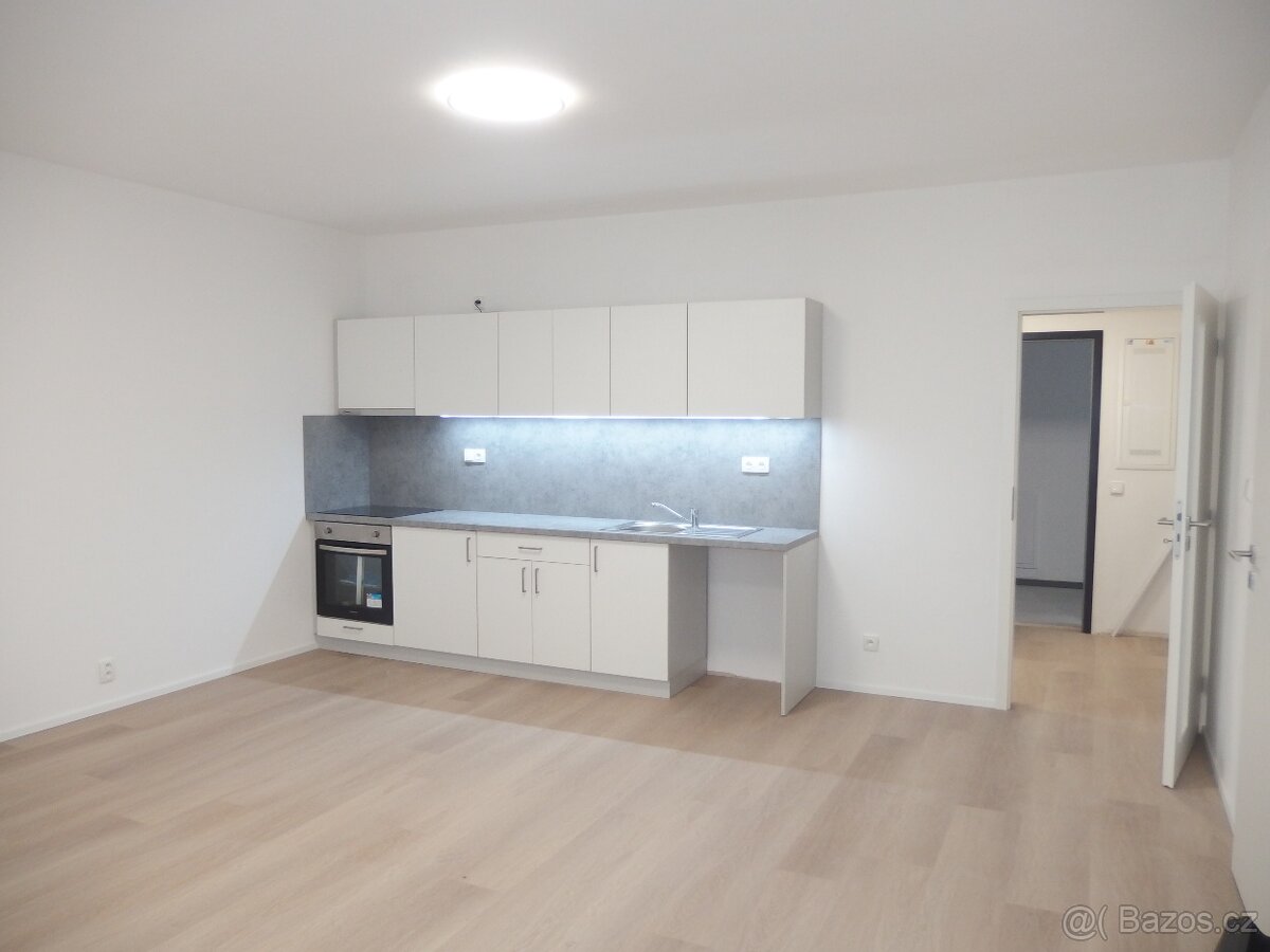 Pronájem nového bytu 2+kk s balkonem, 59 m2, Jablonec