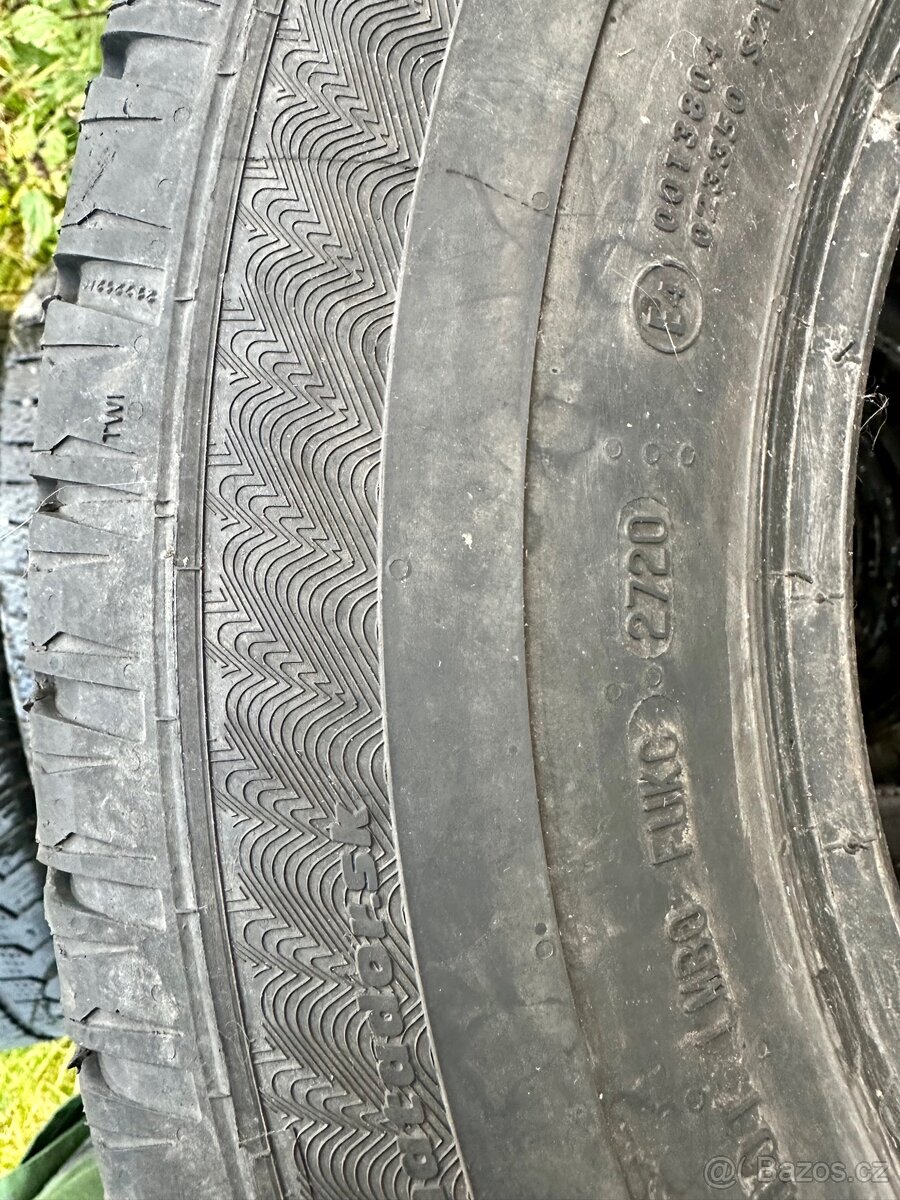 235/65/16 C zimni pneu 8ks