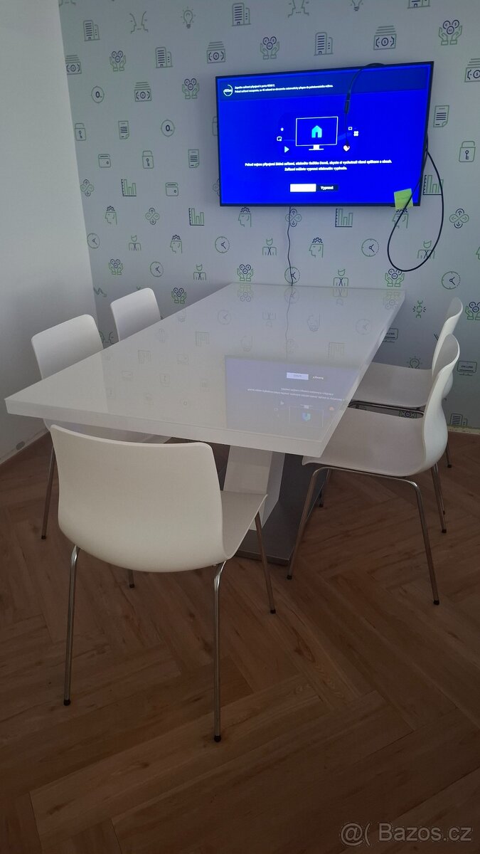 Stůl Jídelní stůl Kancelářský stůl Sklo