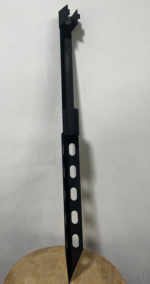 Sumcový Stojan Delphin