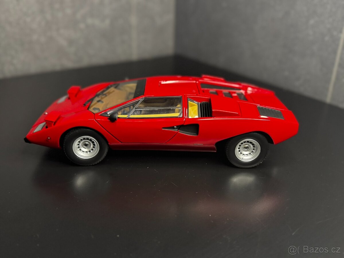 Lamborghini Countach LP 400 Kyosho model 1/18