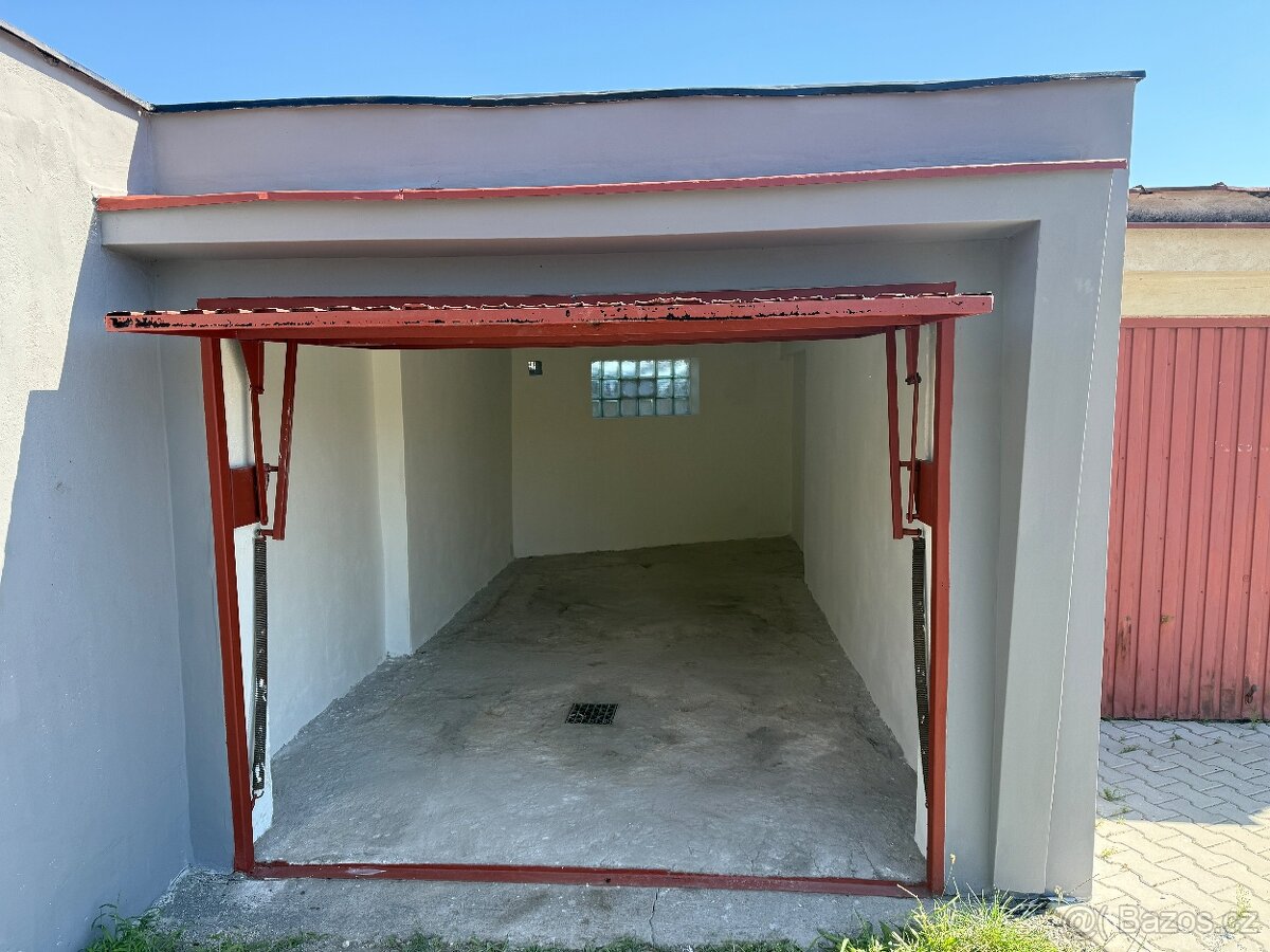 Pronájem garáže Mělník