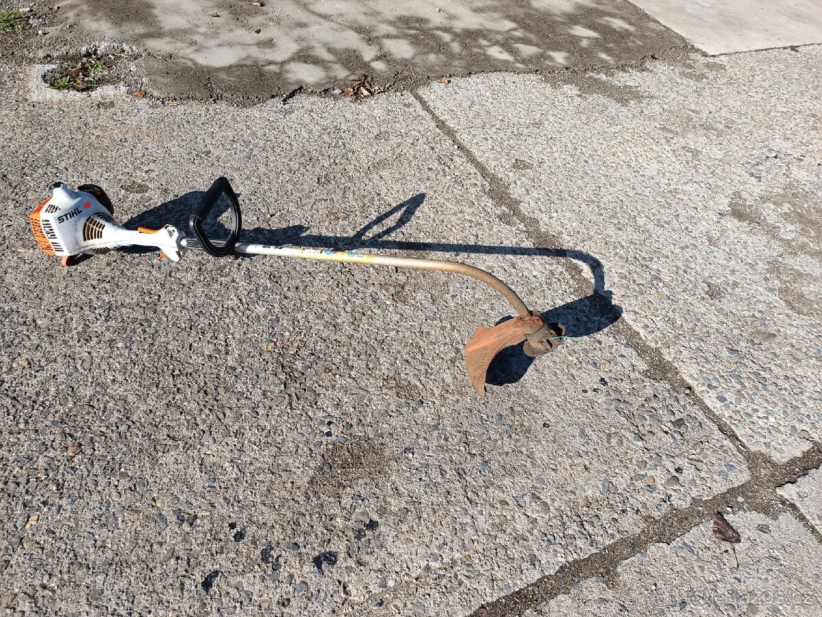 Prodám křovinořez zn. Stihl FS 38, nefunkční