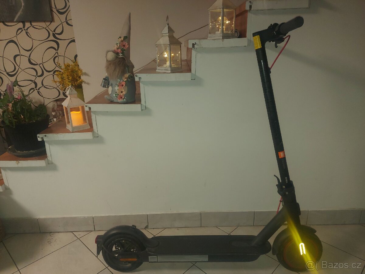 Elektrokoloběžka Xiaomi Scooter Pro 2