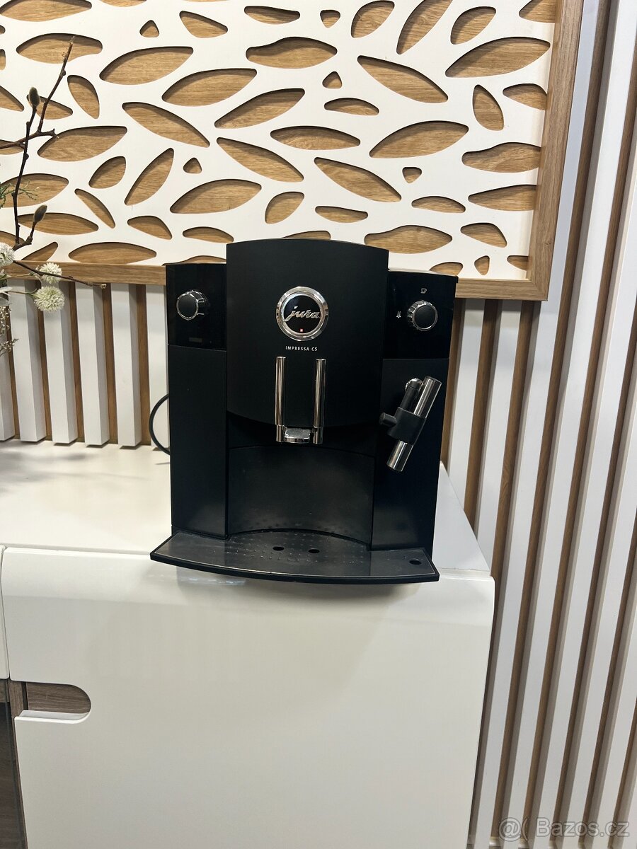 Kávovar JURA