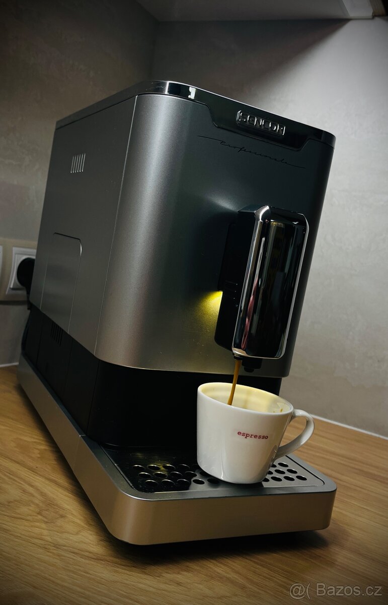 Kávovar SENCOR SES 9200CH (záruka do 10/2026)