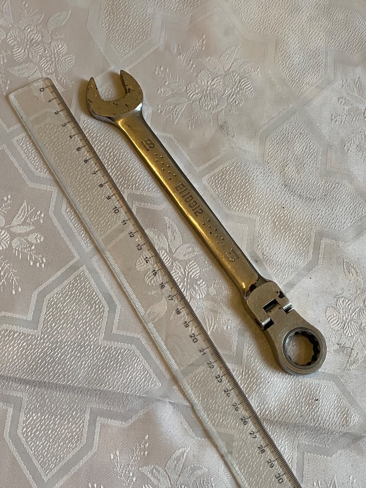 Klíč ráčnový s kloubem 260 mm