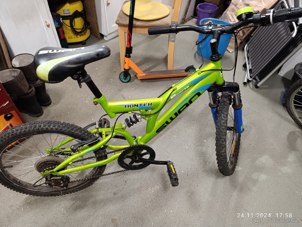 dětské kolo 16" a koloběžka