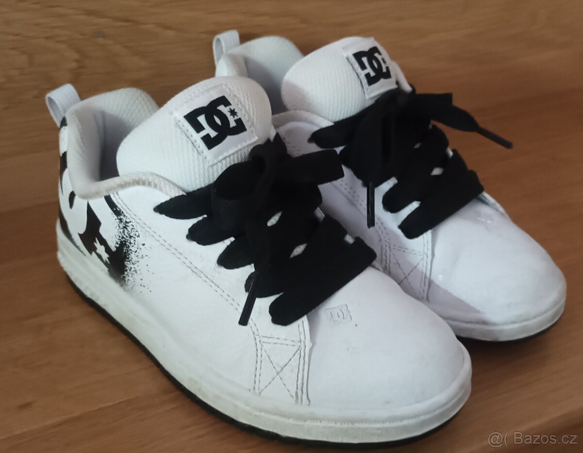 dětské boty DC. vel. 33