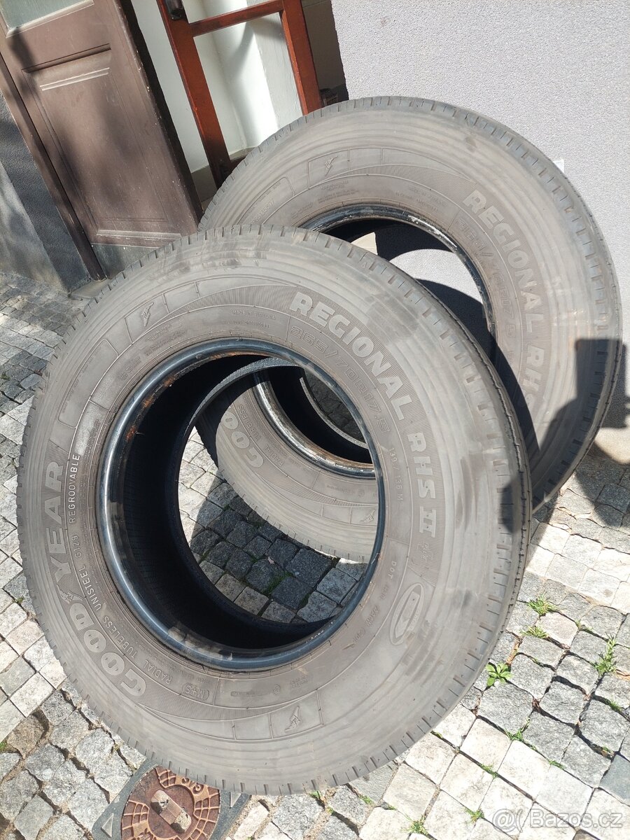 265/70 r17,5 Goodyear
