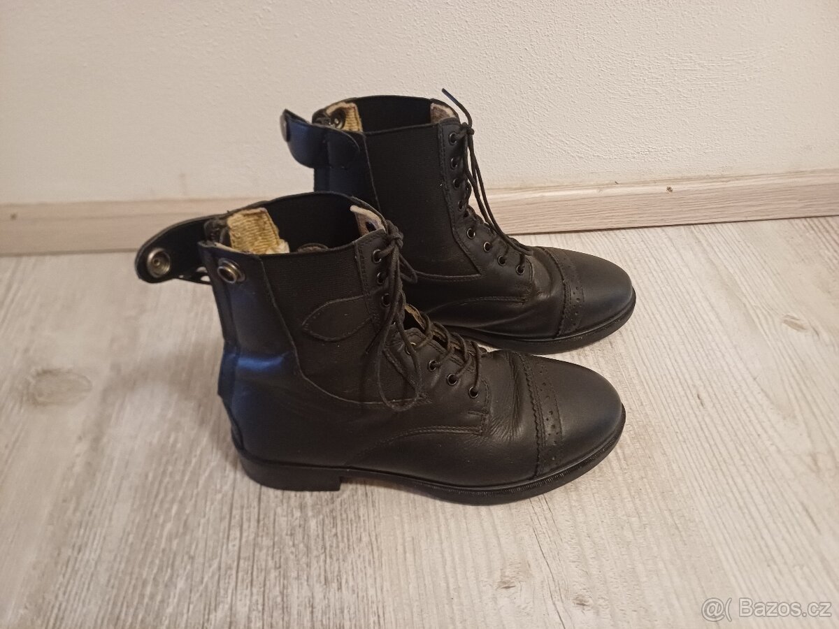 Jezdecká perka Covalliero