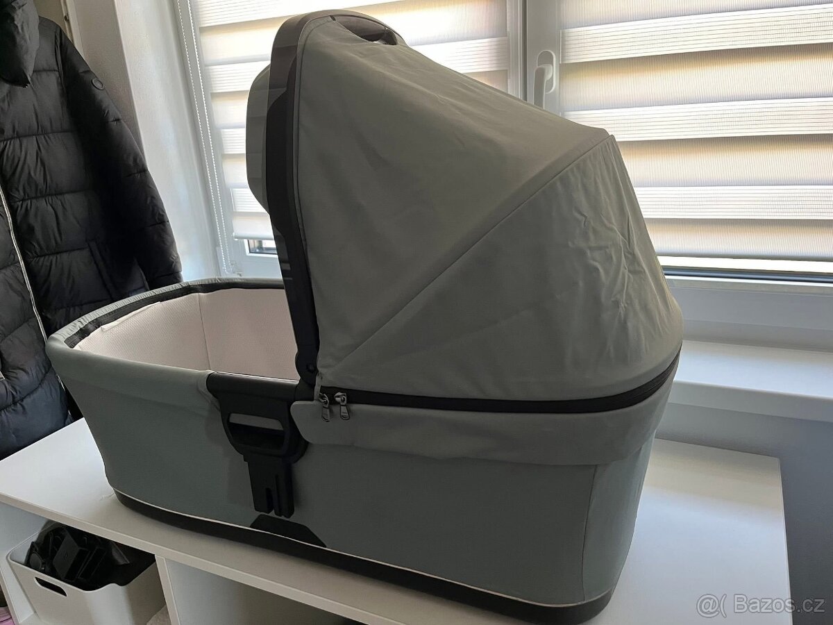 Korbička THULE URBAN GLIDE 3 - TOP STAV