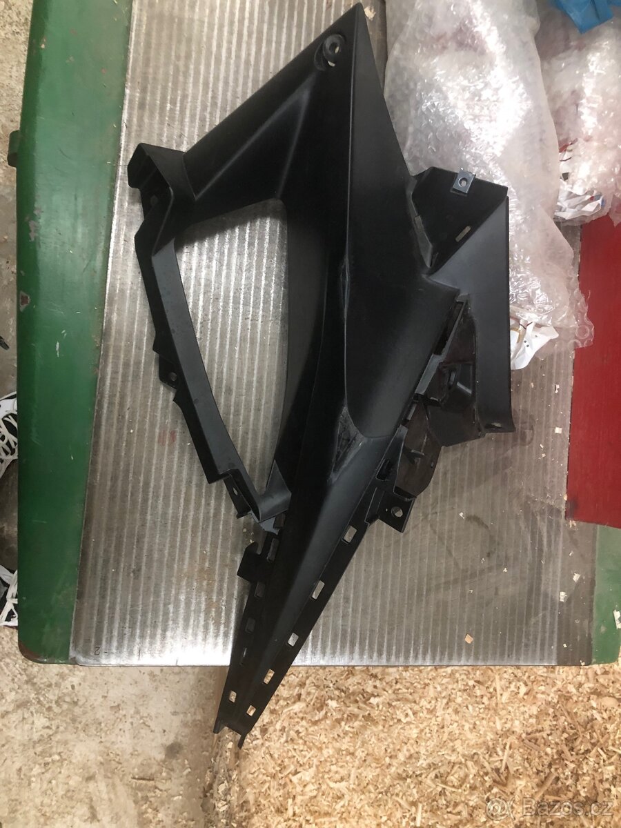 Plast na Yamaha yzfr-125r