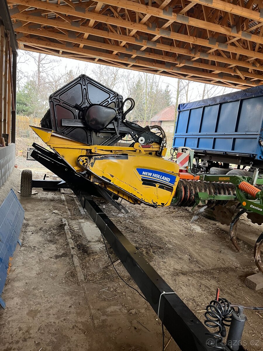 Kombajnová lišta New Holland Varifeed 7,3 m