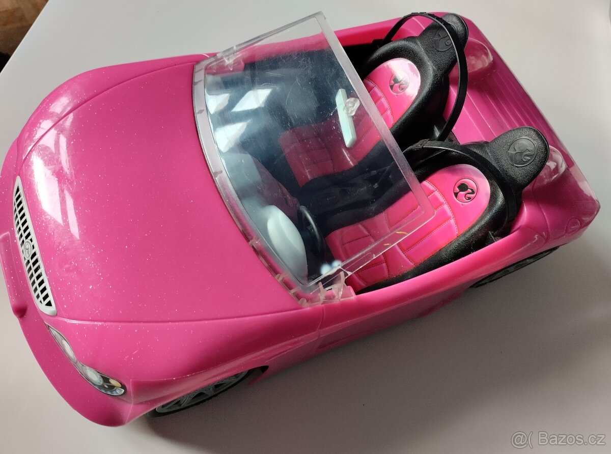 Auto kabriolet pro Barbie